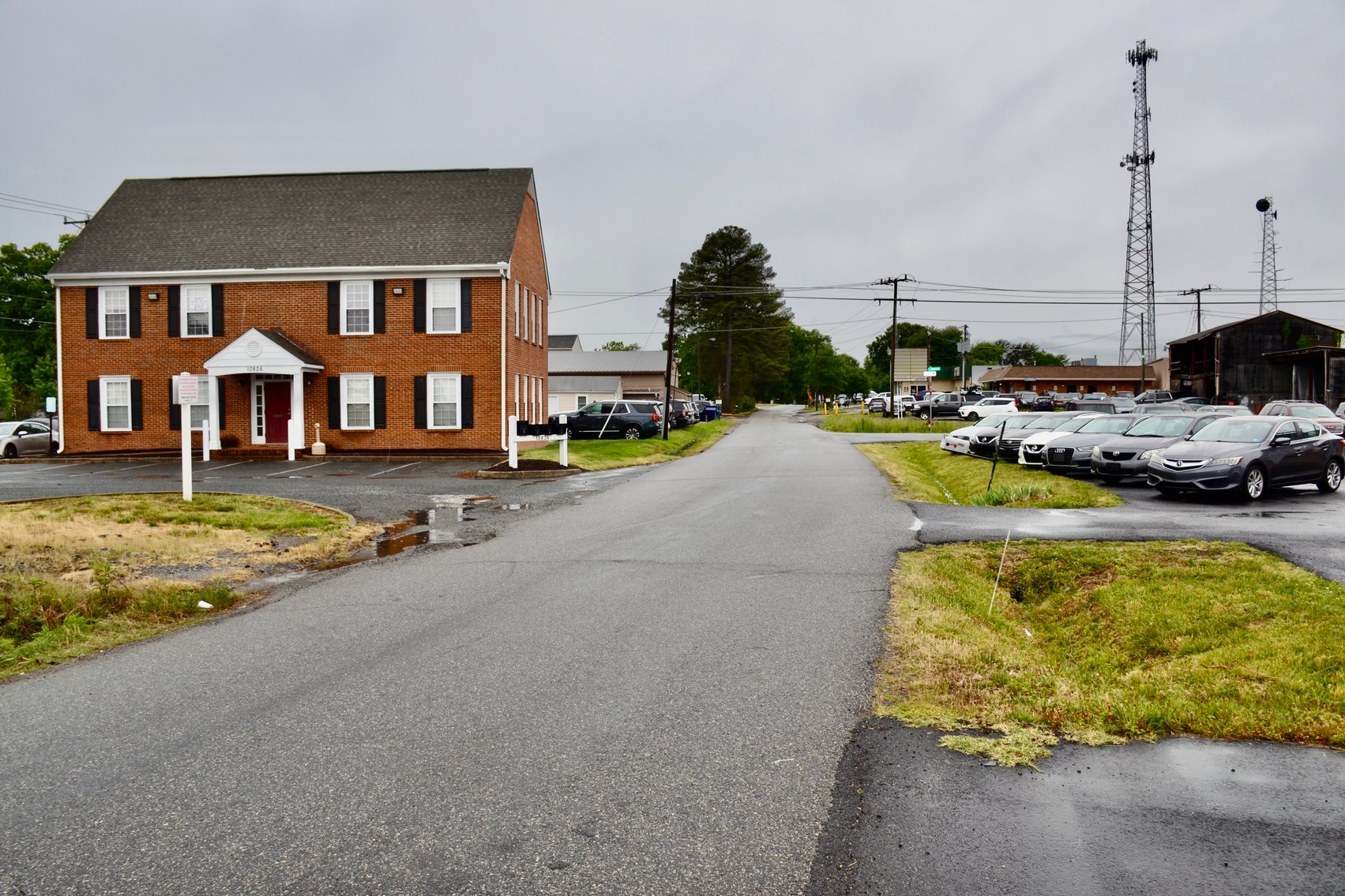 Image for Income Producing Commercial Building w/Office, Apartment & 2 Bay Garage/Shop on .46 +/- Acres w/Rts. 1 & 208 Visibility--ONLINE ONLY BIDDING!!