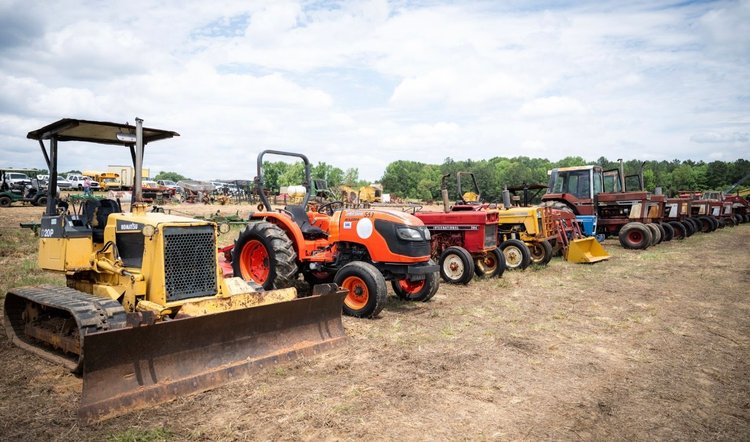 Image for Summer Contractor, Parish Surplus & Consignment Auction