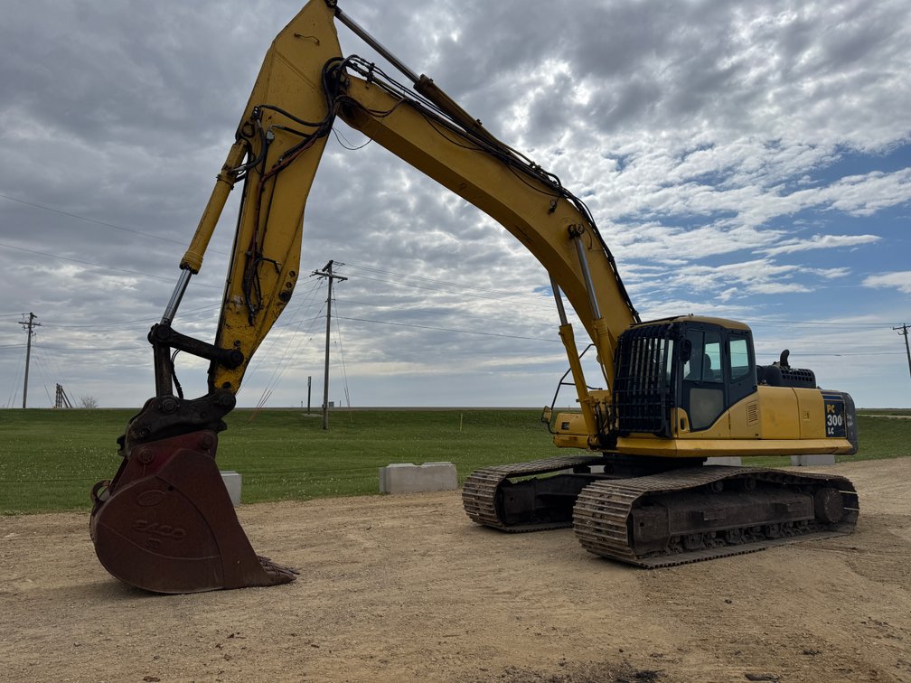 Image for Farm & Construction Equipment Consignment Auction!