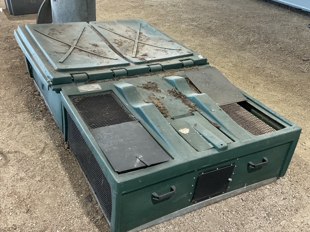 Plastic quail cage
