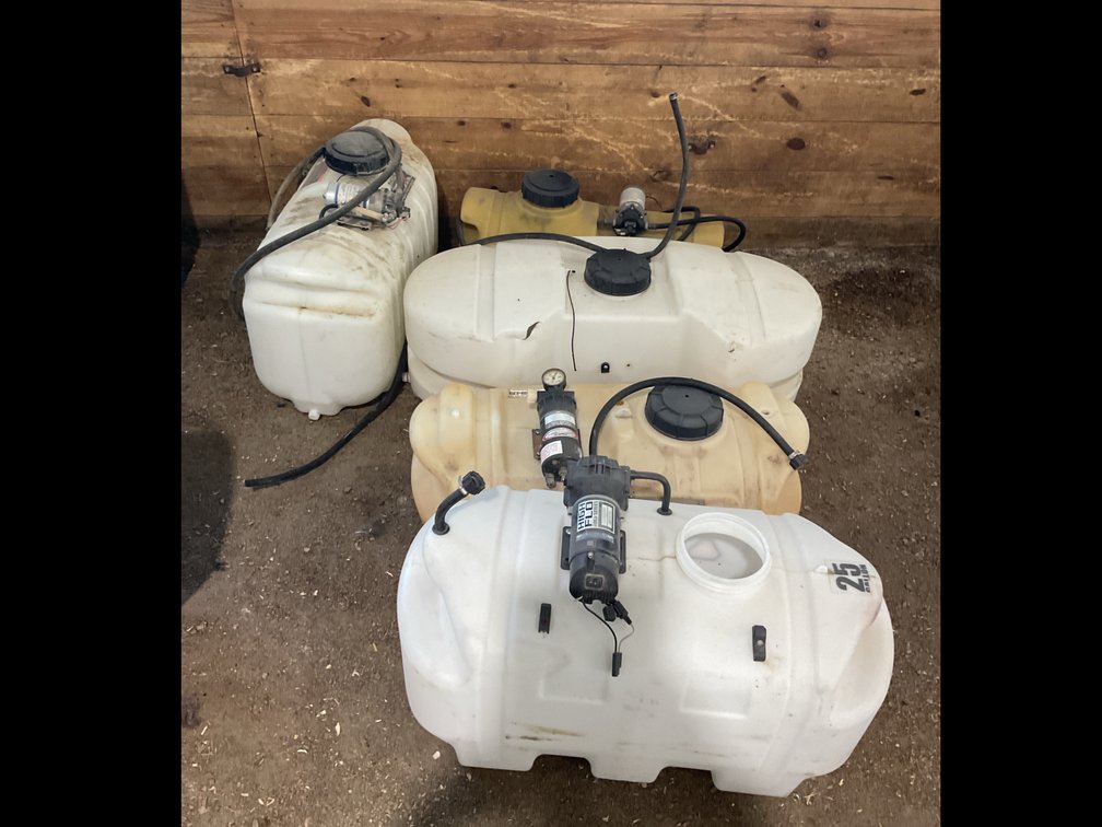 (5) sprayer tanks