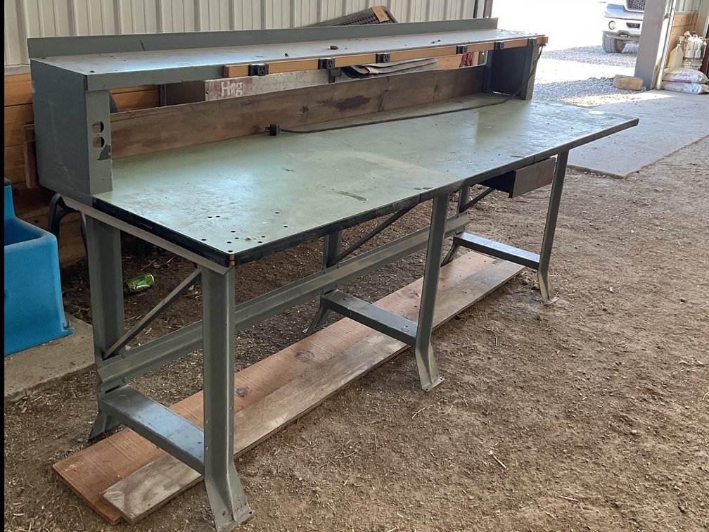 8’ work bench