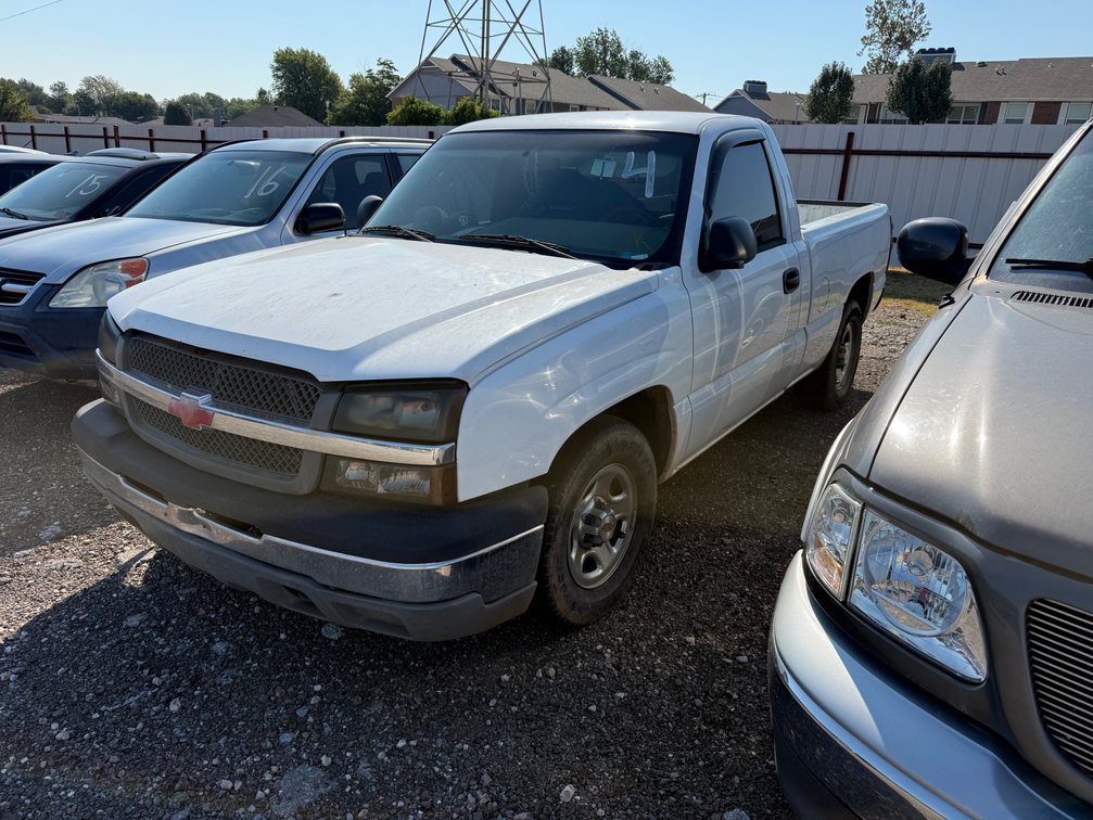 2004 Chevrolet Silverado Pickup Truck