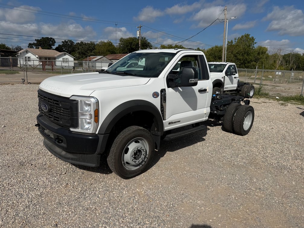 2025 Ford F-550 Truck