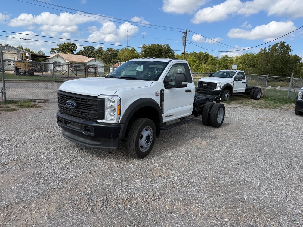 2025 Ford F-550 Truck