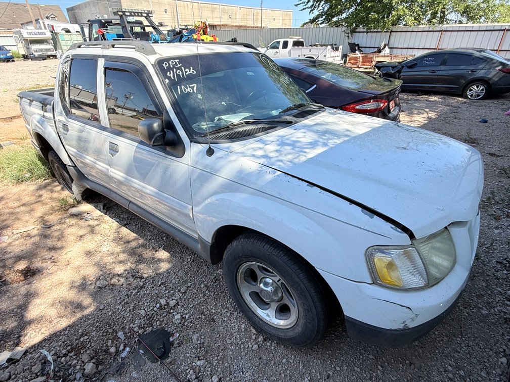 2005 Ford Explorer Sport Trac Multipurpose Vehicle (MPV)