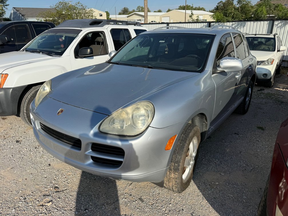 2005 Porsche Cayenne Multipurpose Vehicle (MPV)