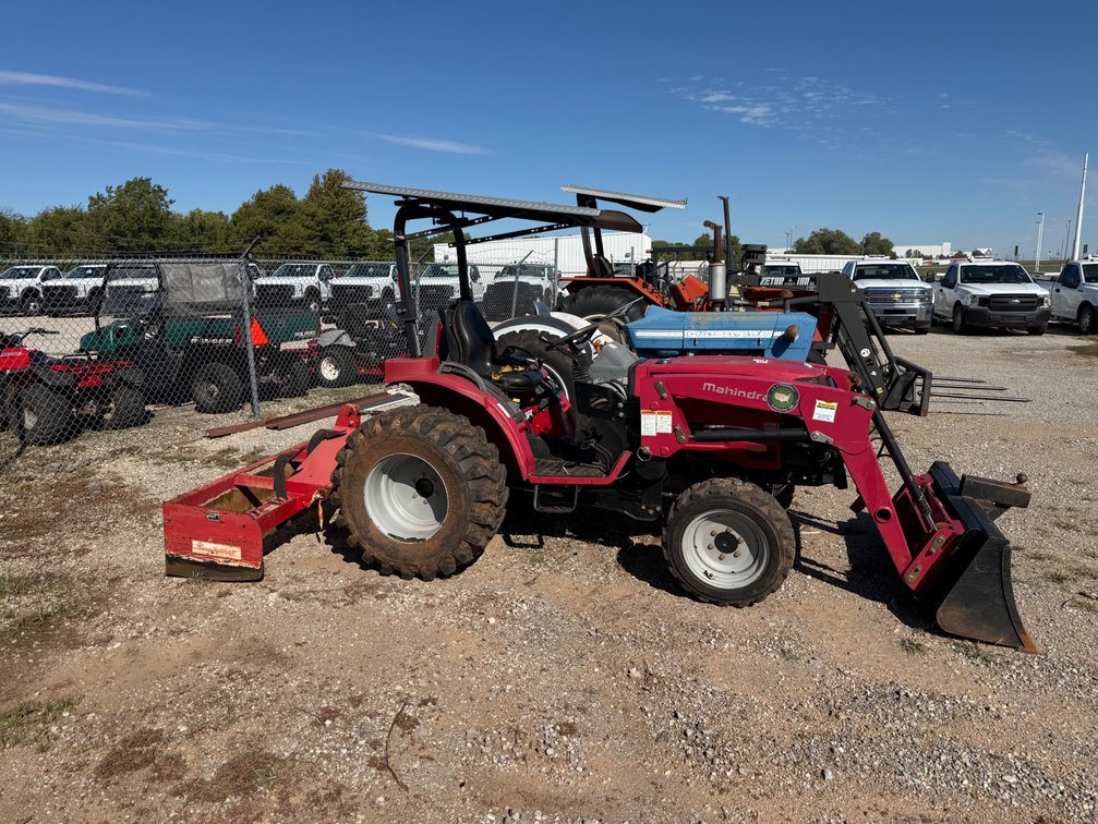 Mahindra 1526 Shuttle shift