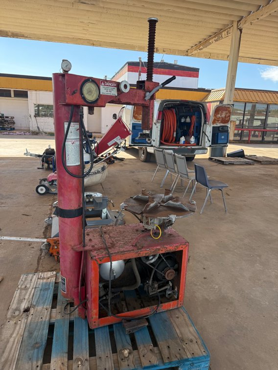 Tire Machine