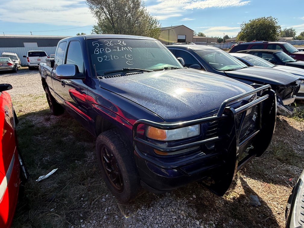 2001 GMC Sierra Pickup Truck