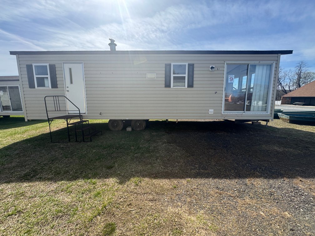 2002 Park Model Camper #9 Unit #14-170