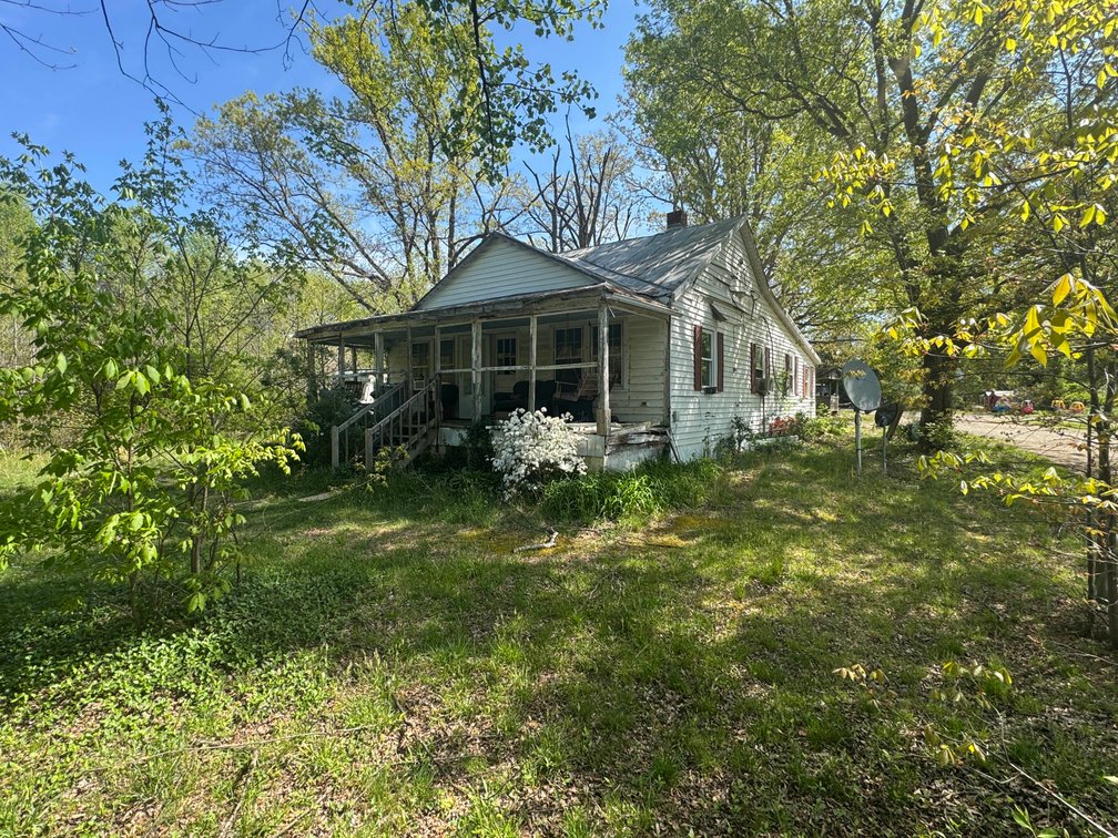 Larry W. Bagby & Rita E. Bagby, 1792 West Chapel Dr., 5.5 AC +/-, Lot 1, Jackson Magisterial Dist., Tax Map ID 98-38-1