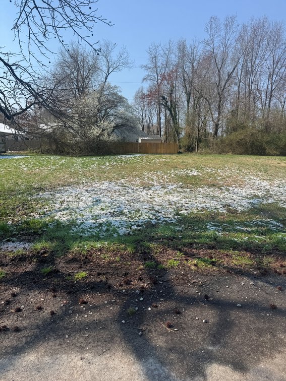 John Janosky Est, West Point; Taylor Ave; Unimproved lot; Lots 315 316 Subd B E H; unk acreage, Tax Map ID 63A3-5-315