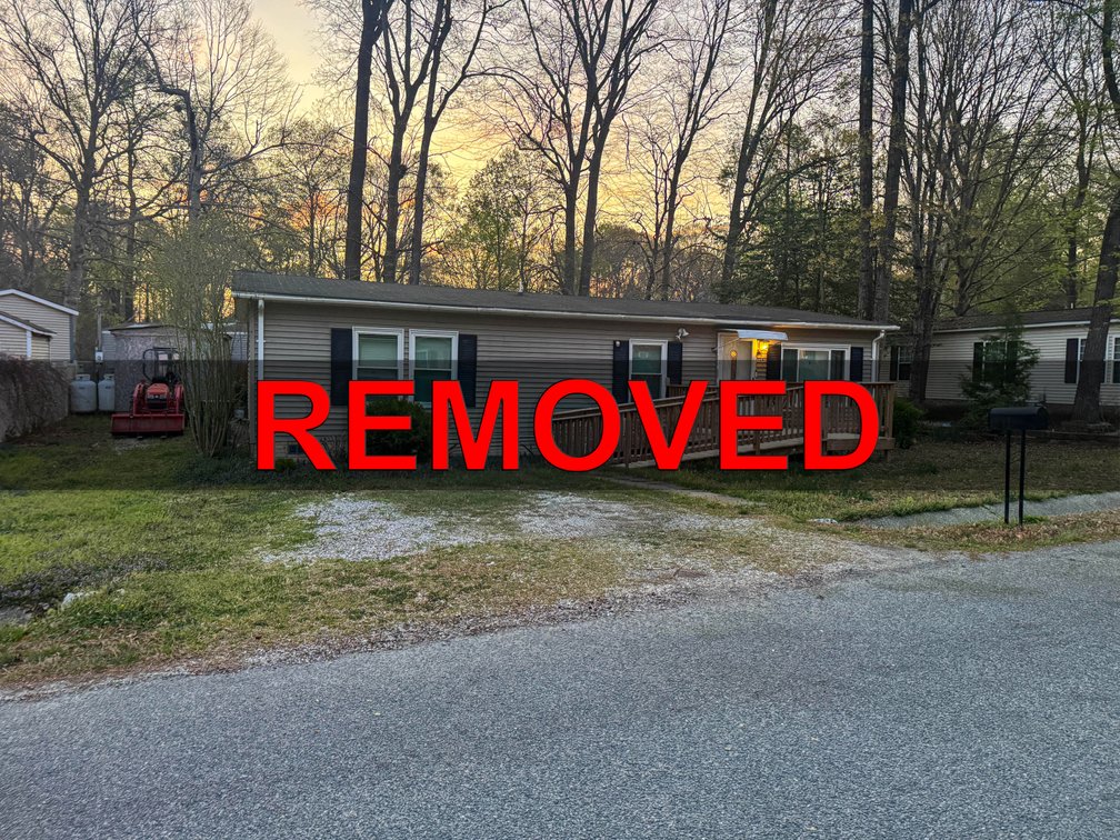 Theresa Piggott & Don McNeal Carter, 124 Briar Lane, Williamsburg; 0.138 acre +/-, Tax Map ID 2430500024