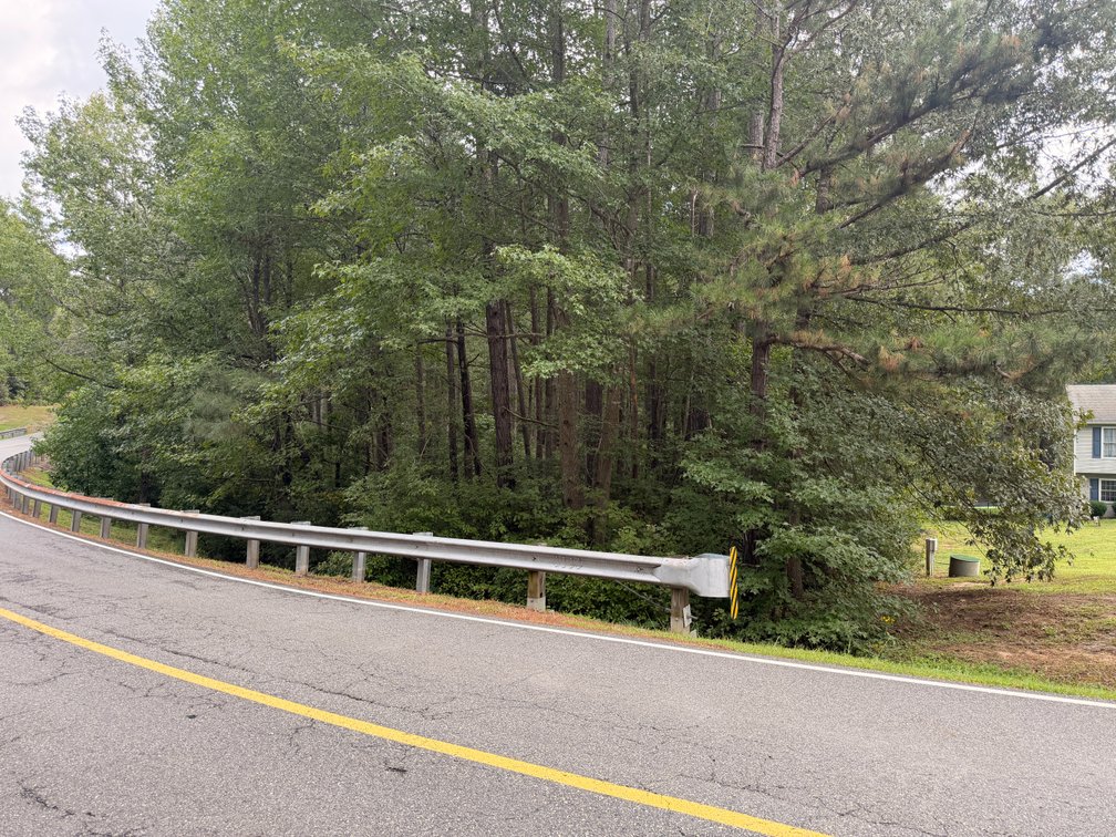 Walker, Lot 32, 816 Lake Caroline Drive; Tax Map 67A3-1-32