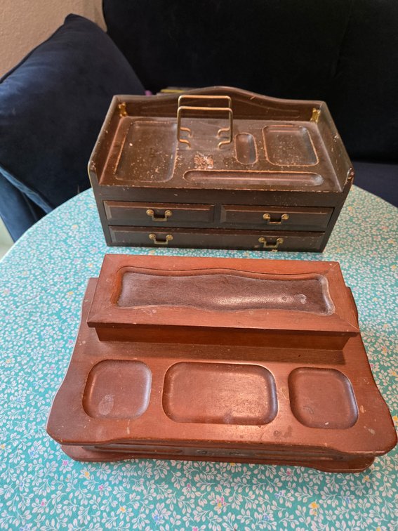 Wooden Desk Organizers And Dresser Valets