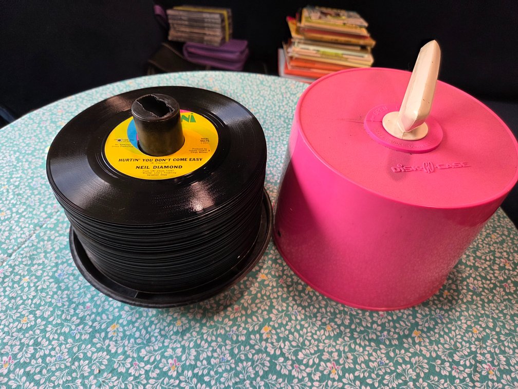 Vintage Disk-GO-Case With 45 RPM Records And Optical Media