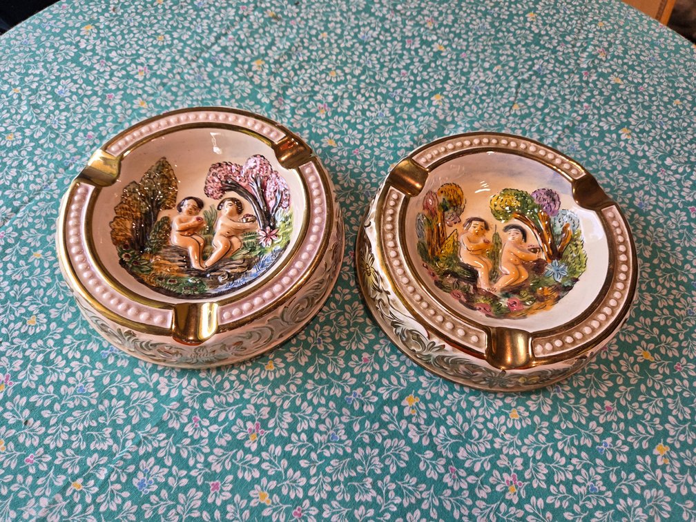 R. Capodimonte Italy Ceramic Relief Ashtrays