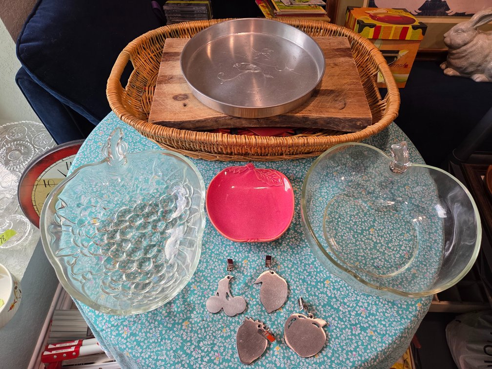 Assorted Kitchen Serveware And Table Accessories