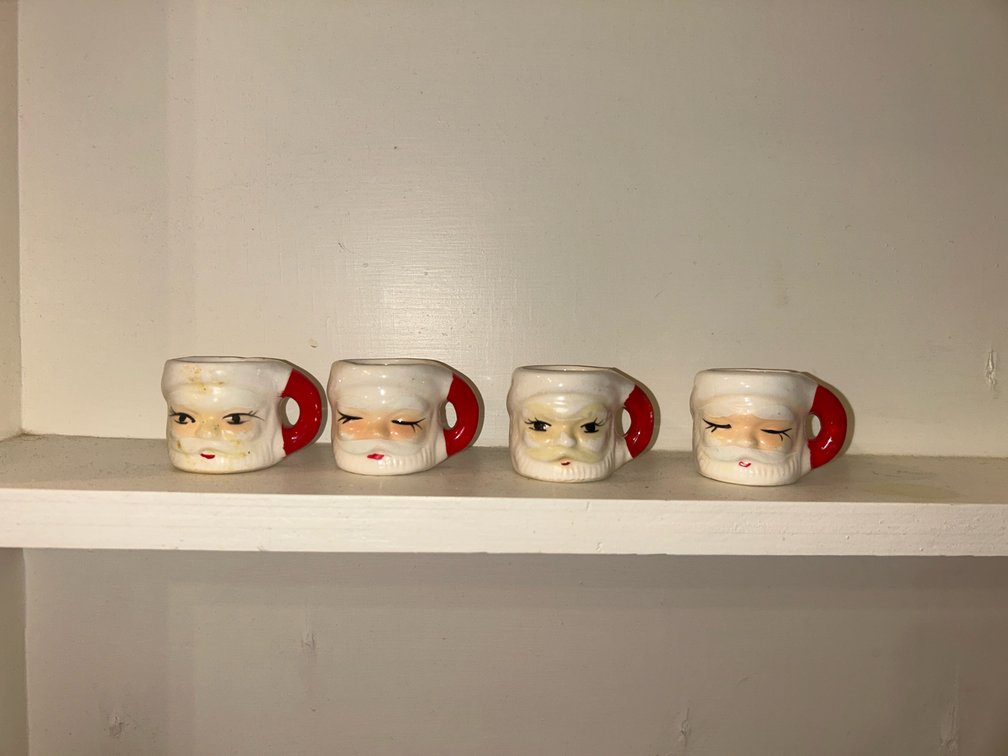 Miniature Ceramic Santa Claus Mugs And Plastic Water Bottle