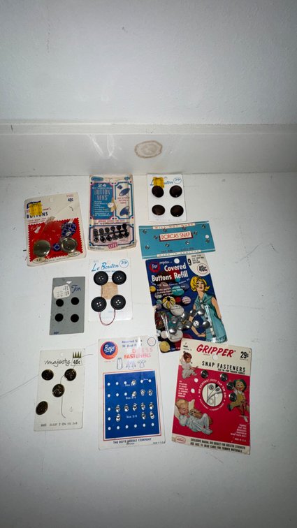 Assorted Vintage Carded Sewing Notions And Fasteners