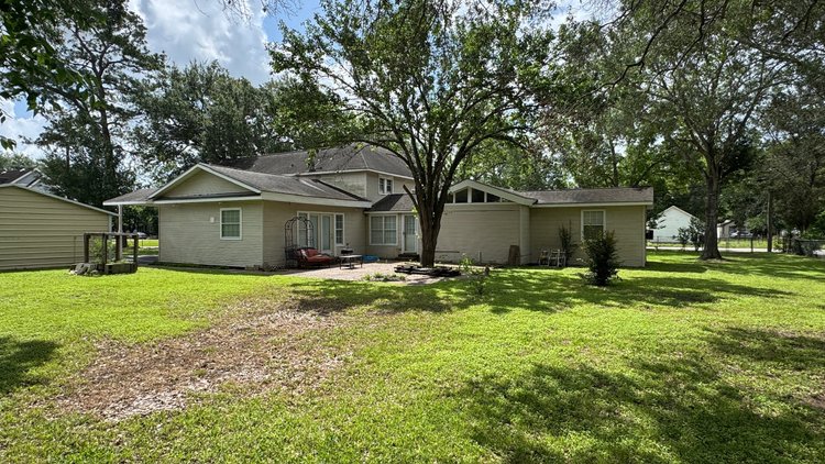 Image for 411 E. Church St, El Campo, TX 77437