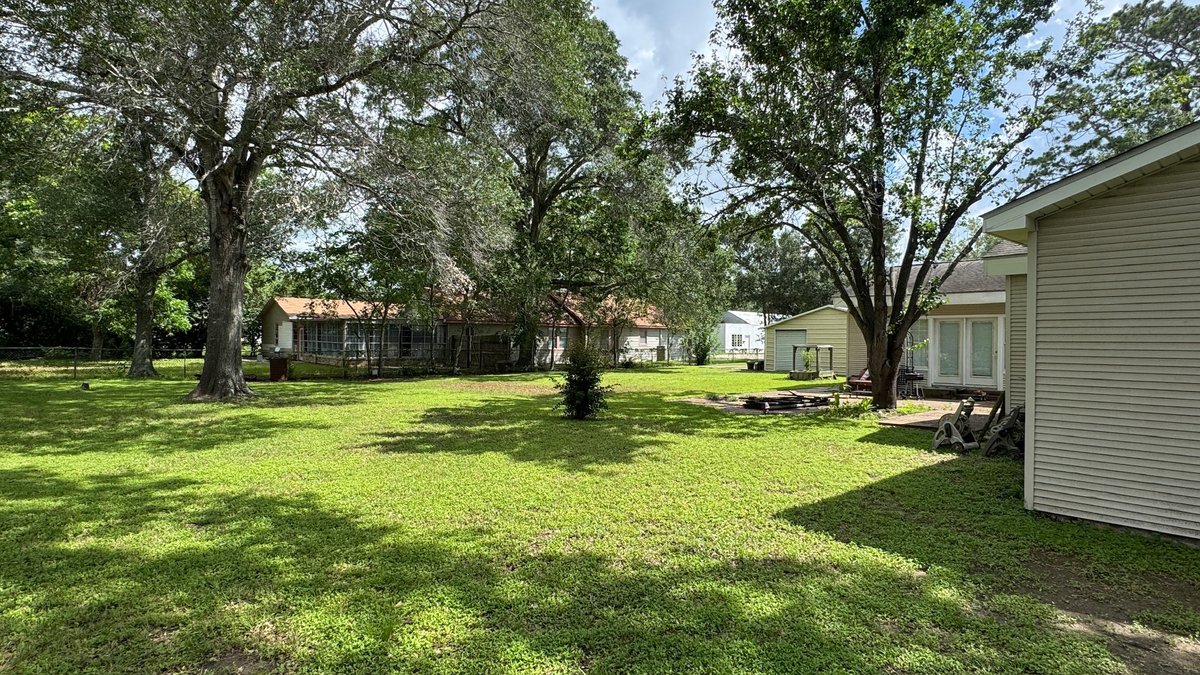 Image for 411 E. Church St, El Campo, TX 77437