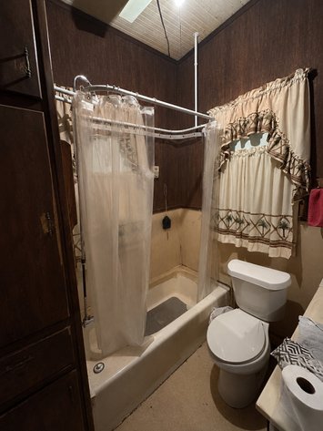 Image for 505 W. Sixth St, Brenham, TX Real Estate Online Auction