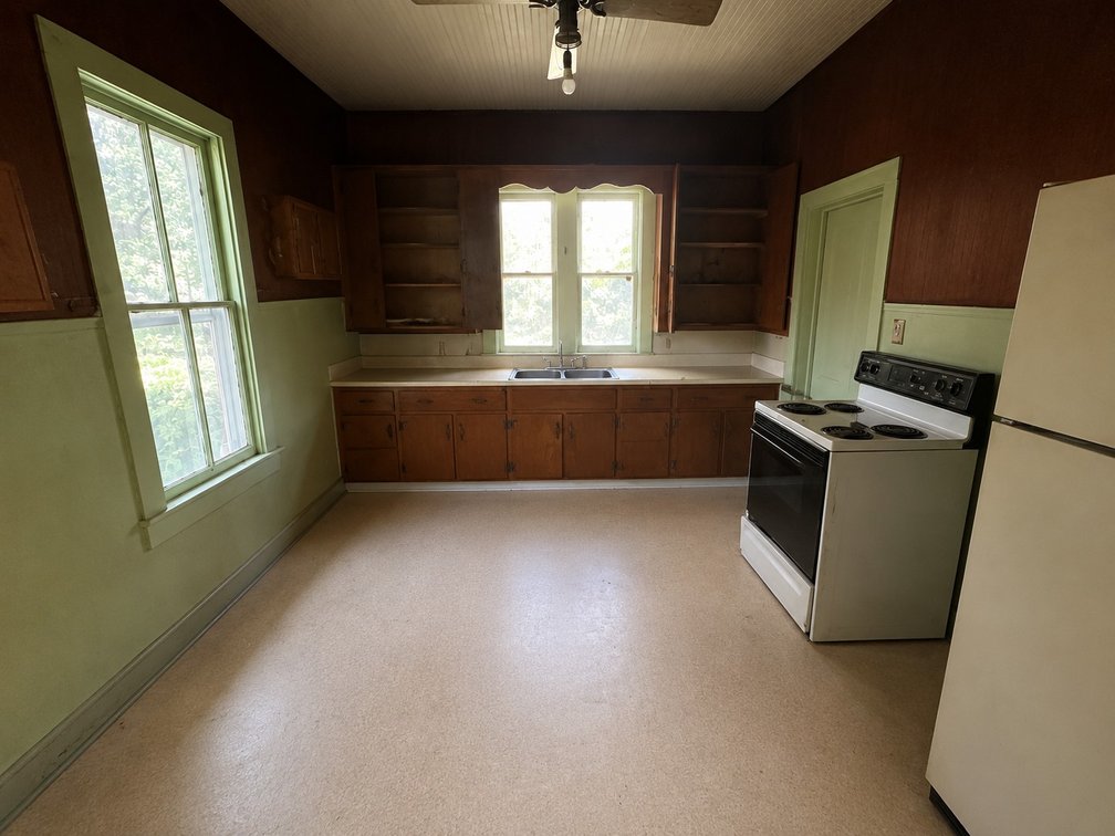 Image for 505 W. Sixth St, Brenham, TX Real Estate Online Auction