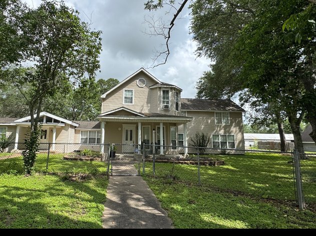 Image for 411 E. Church St, El Campo, TX 77437