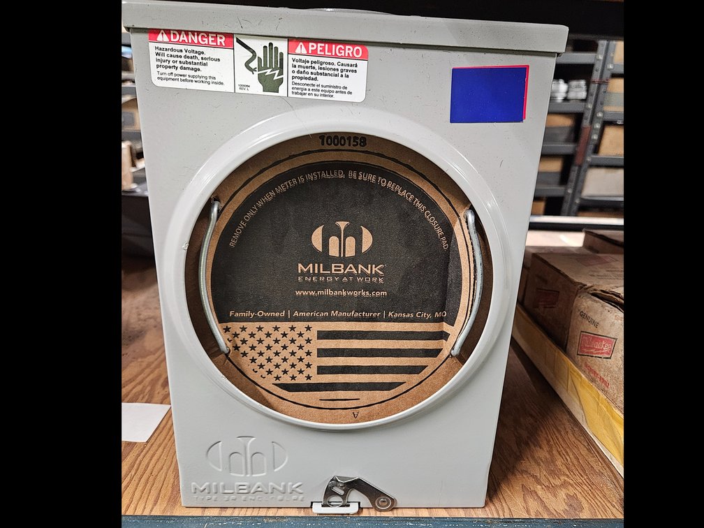 Milbank meter socket 