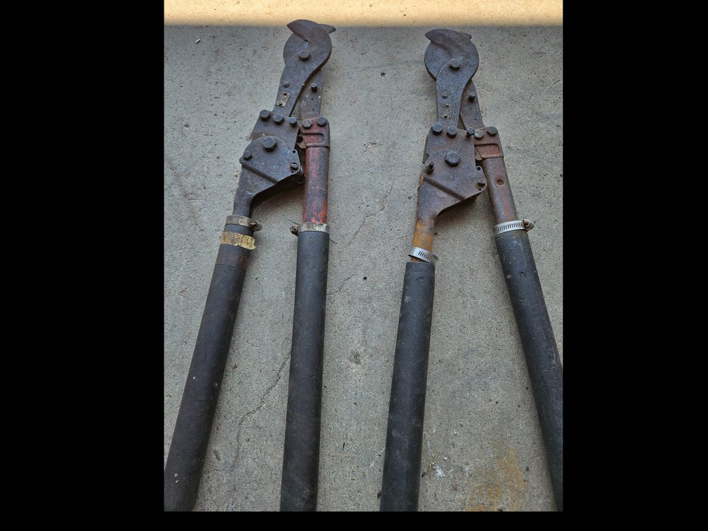 Cable cutters