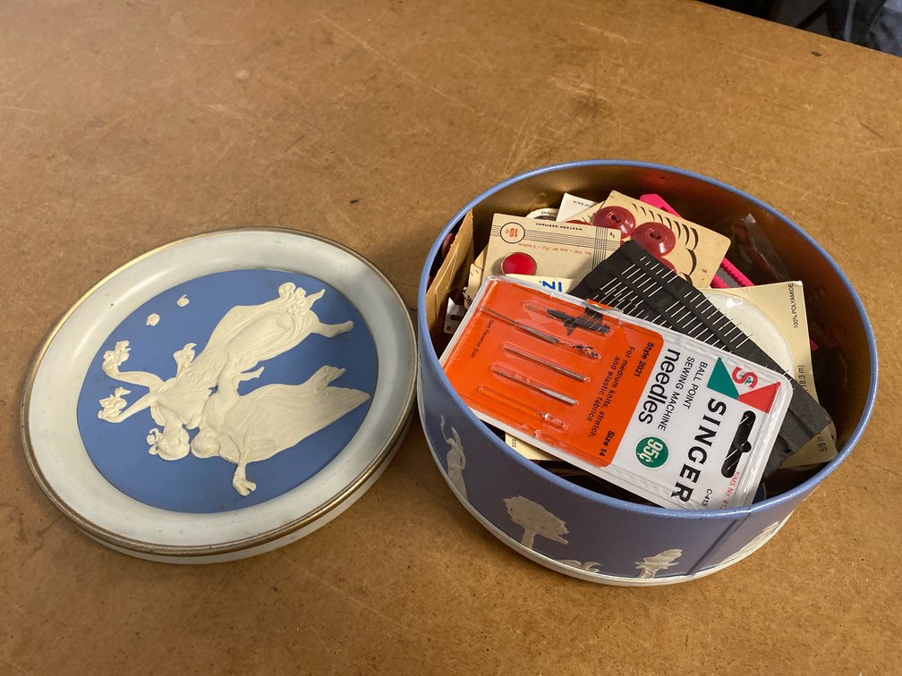 Tin w/Sewing Supplies