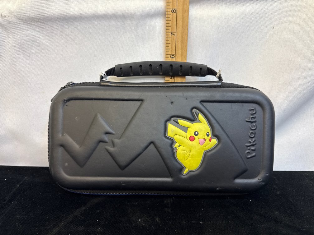 Pokemon Nintendo Case