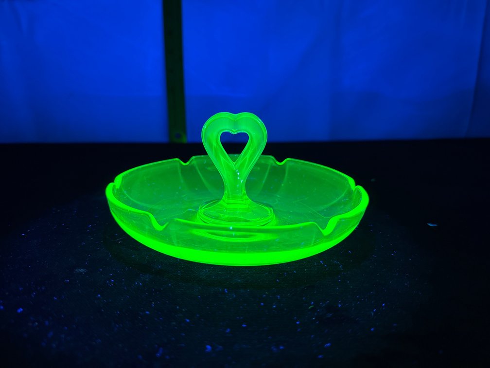Uranium Heart Ashtray 6”