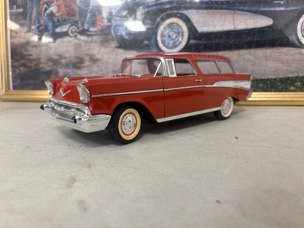 1957 Chevrolet Nomad (1:18)