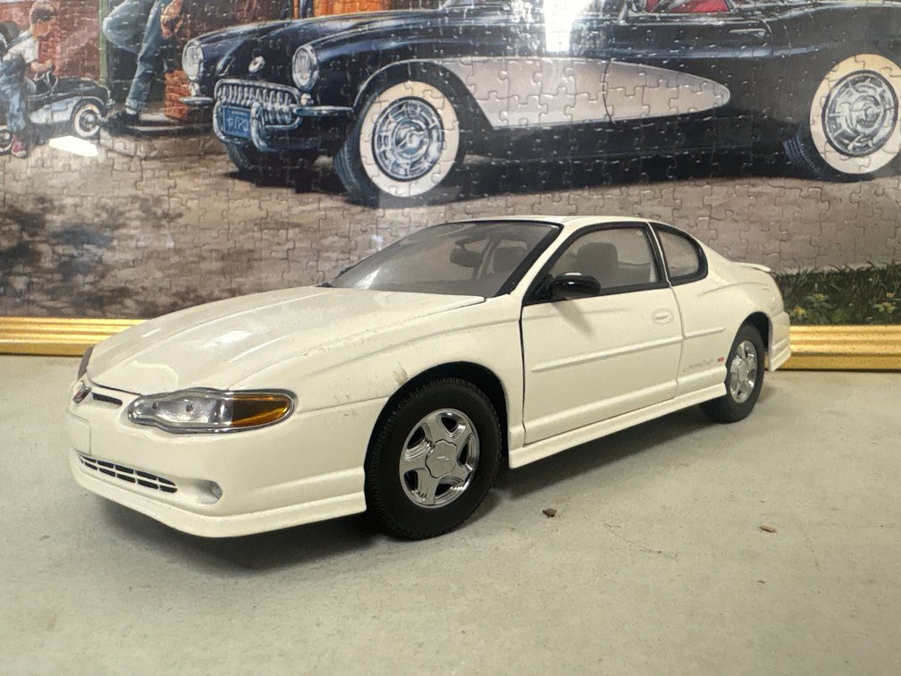 2000 Monte Carlo SS (1:18)