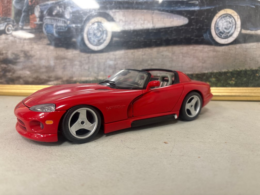 Dodge Viper (1:18)