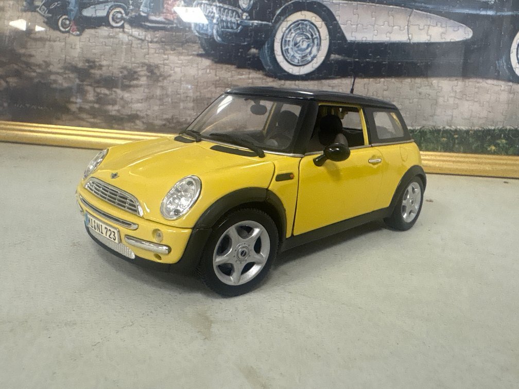 Mini Cooper (1:18)
