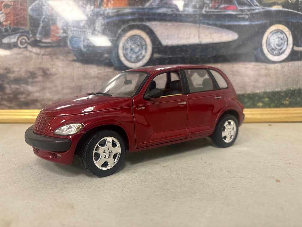 Chrysler PT Cruiser (1:18)