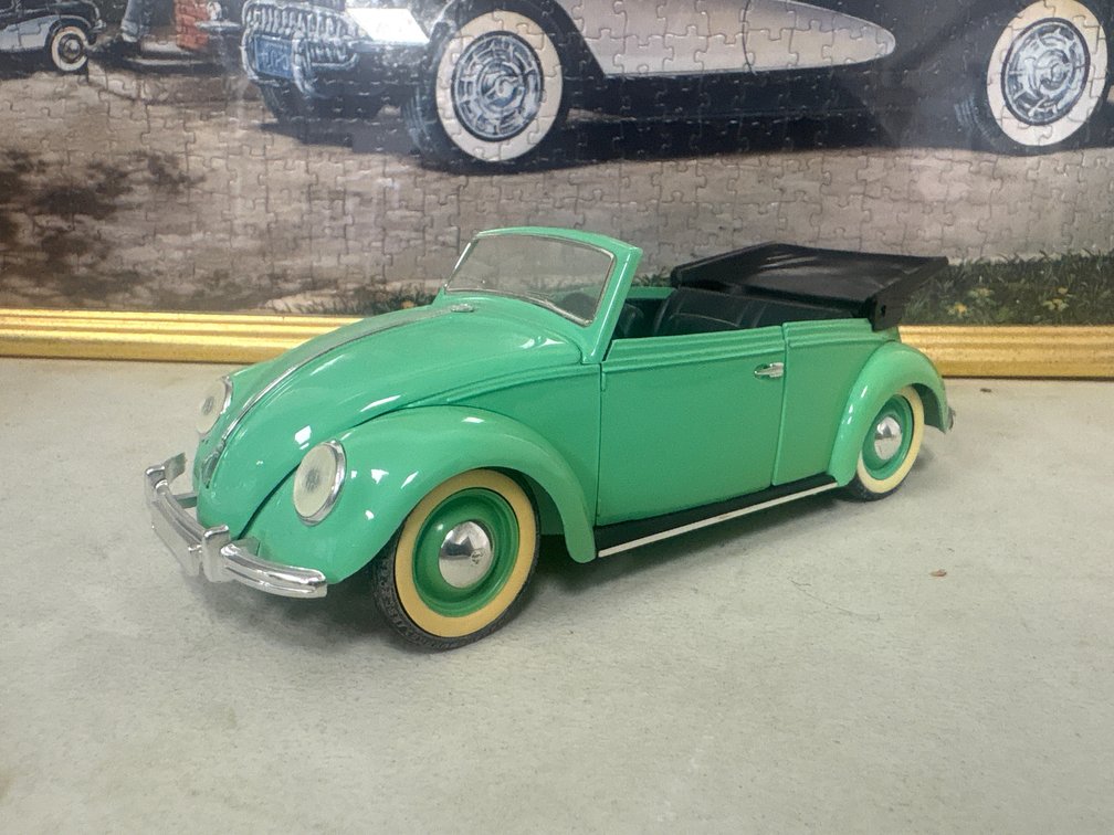 Volkswagen Beetle (1:18)