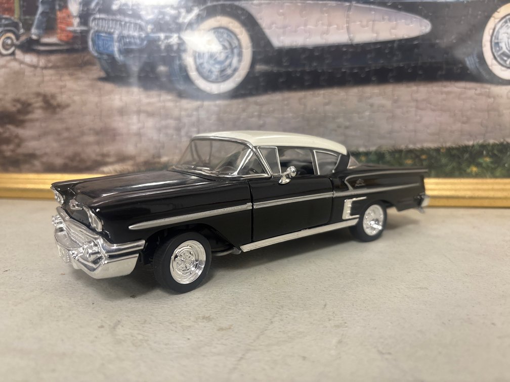 1958 Chevrolet Impala (1:24)