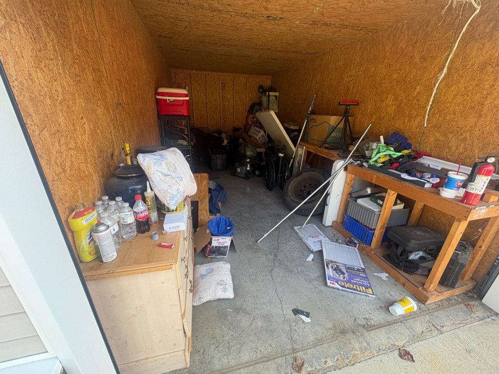 Image for Carlyle Storage Unit Auction