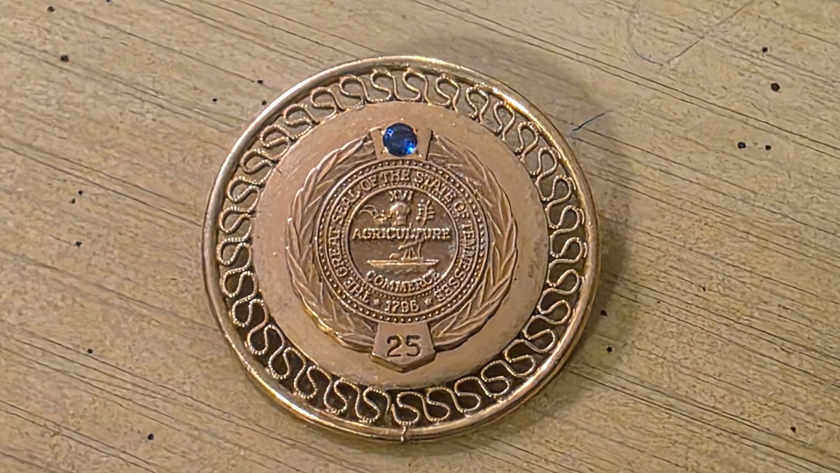 1/20th 12k GF TN State Seal Agriculture Commerce 25 Year Pin