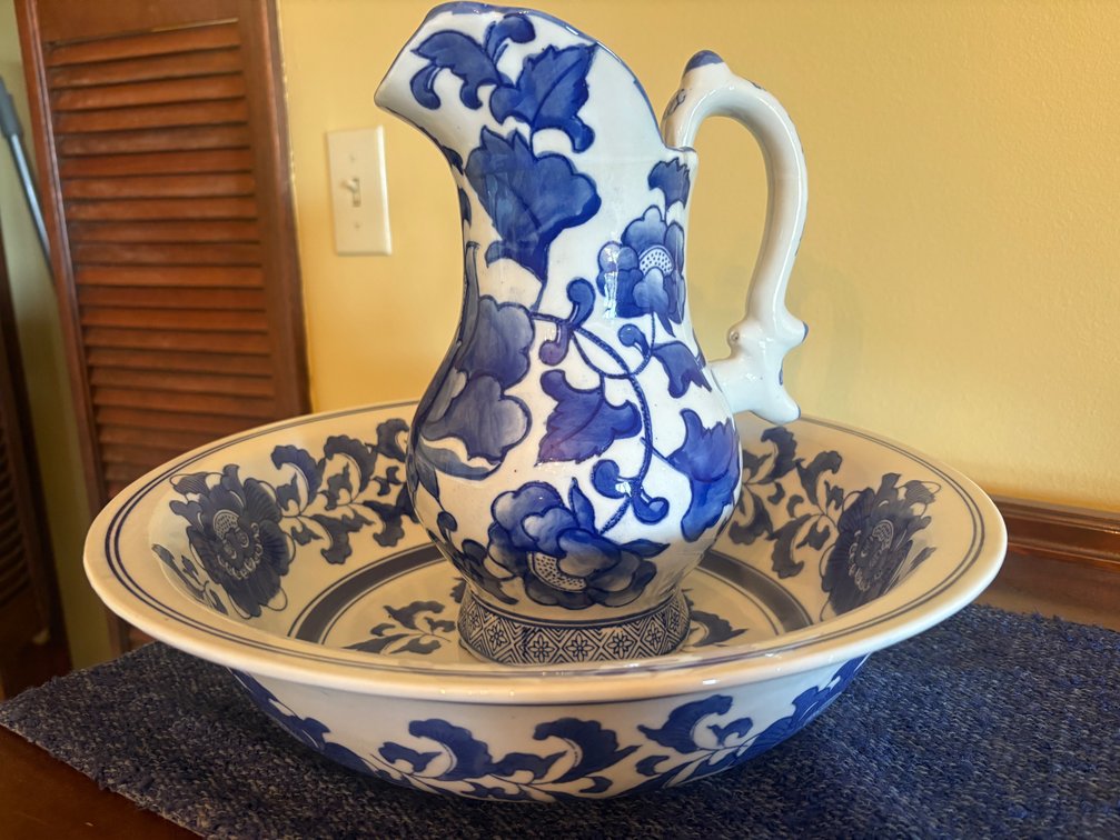 Ashley Belle Blue & White Wash Basin & Pitcher Set