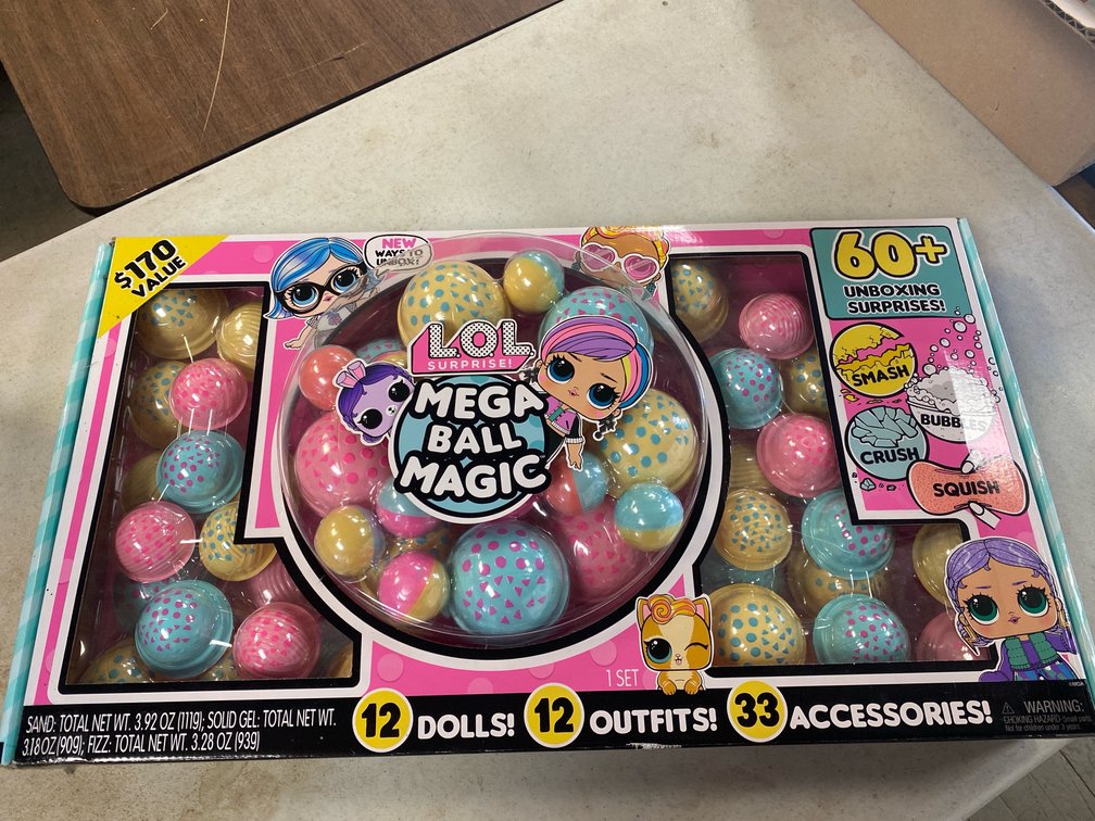 LOL Surprise! Mega Ball Magic