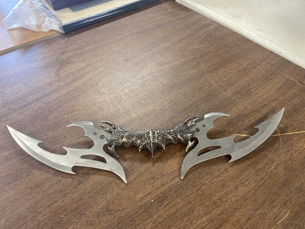Valdris Fantasy Double-Bladed Dagger