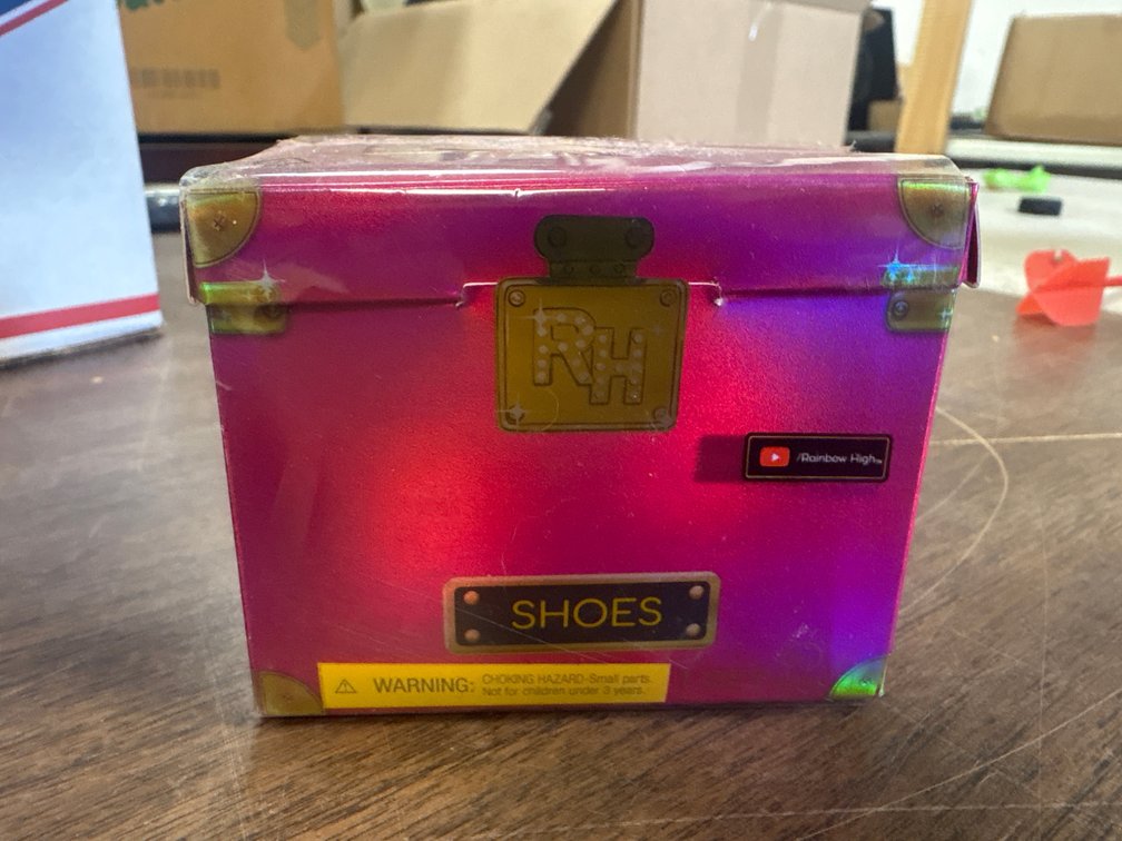 Rainbow High Mini Accessories Studio Shoes