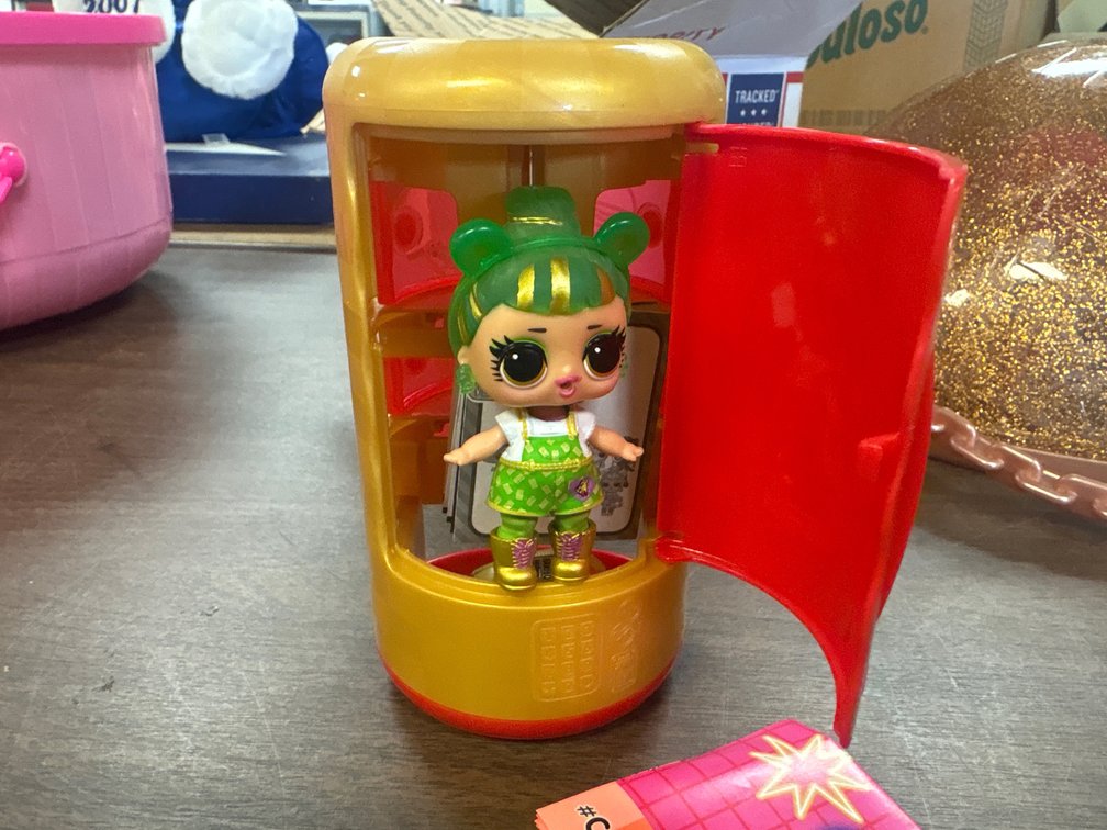 LOL Surprise! Miss Strawberry
