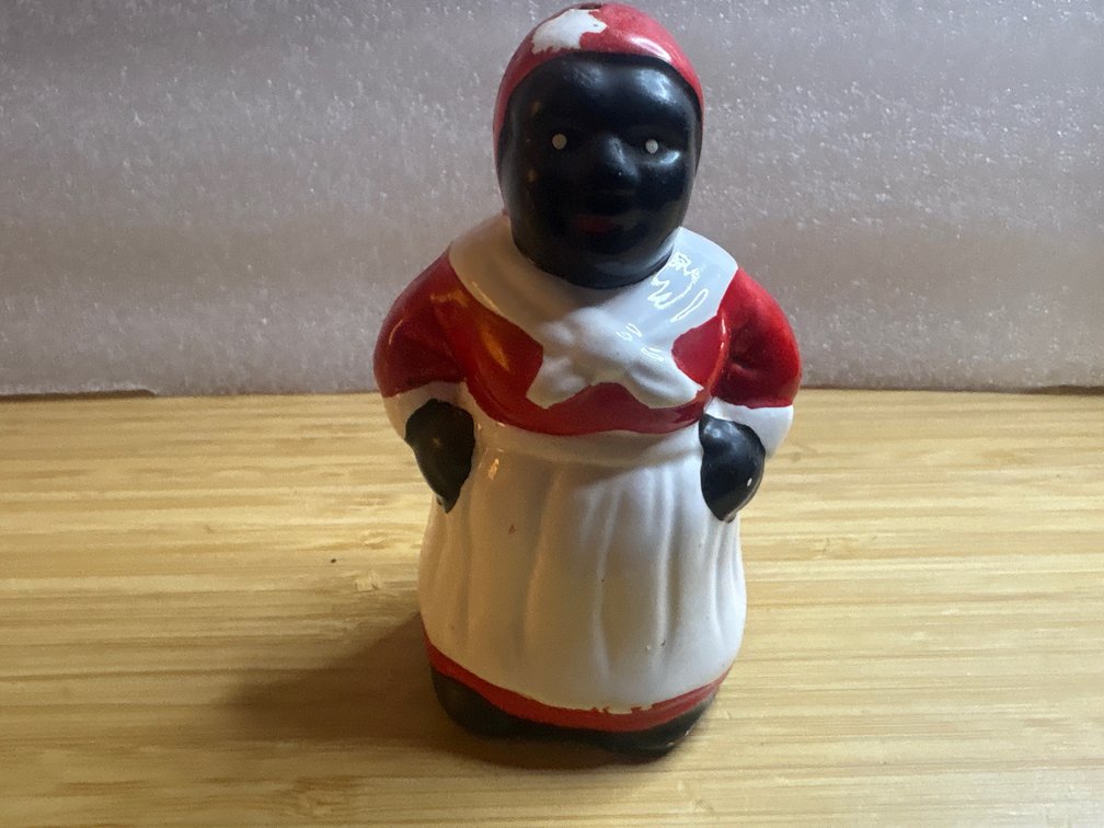 Black Americana Mammy Ceramic S/P Shaker